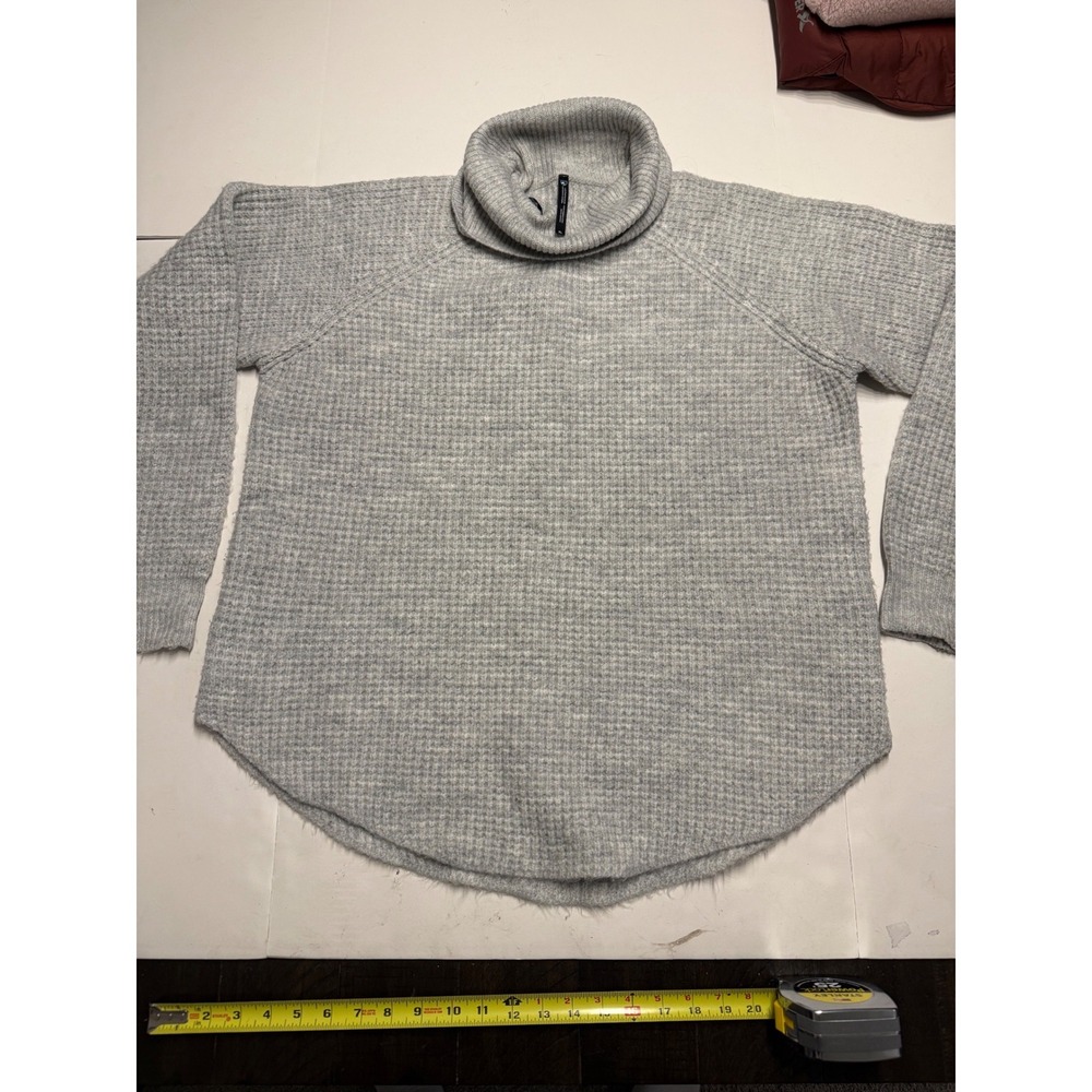 Kuhl Gray Waffle Knit Turtleneck Sweater Raglan Sleeve Curved Hem XL 4411